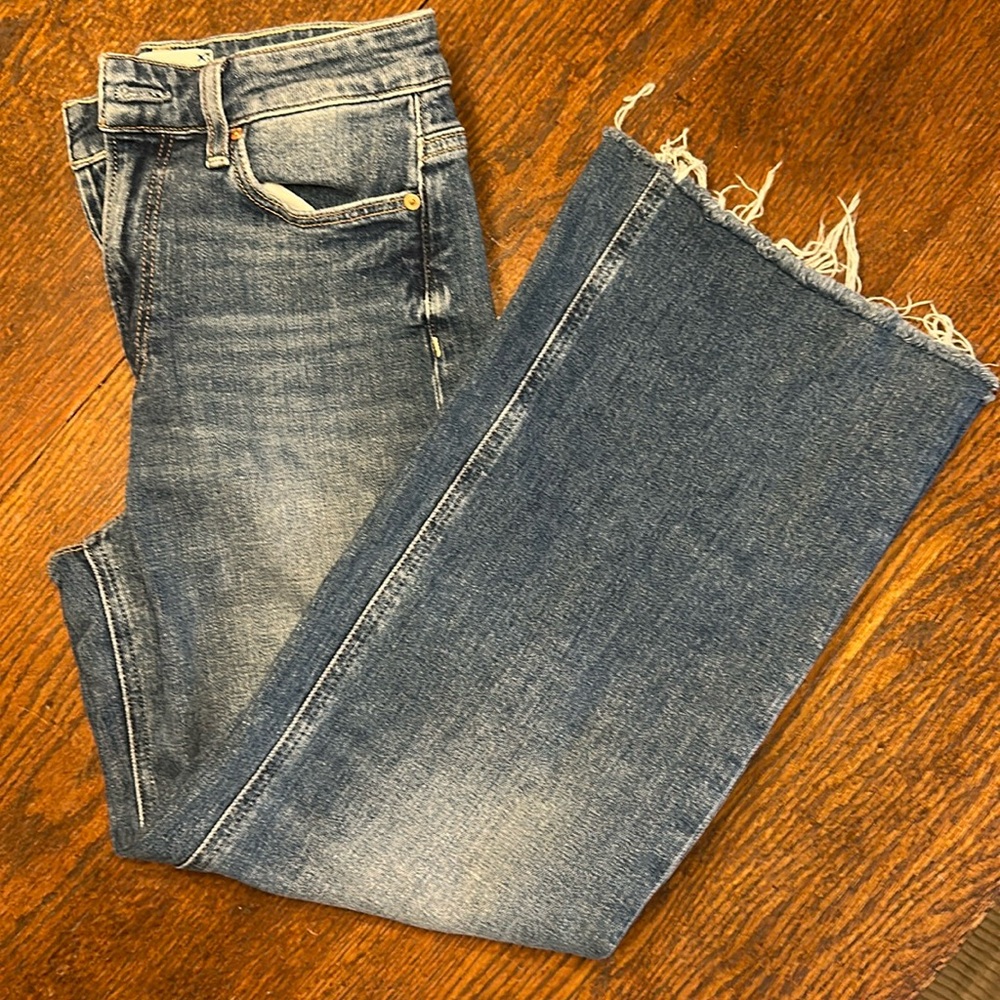 PAIGE Anessa crop high rise denim jeans. size 25. Excellent condition.